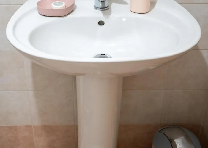 B&B Aj And Breakfast 4*